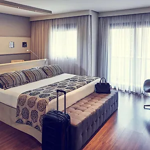 Hotel Mercure Pamplona, San Paolo